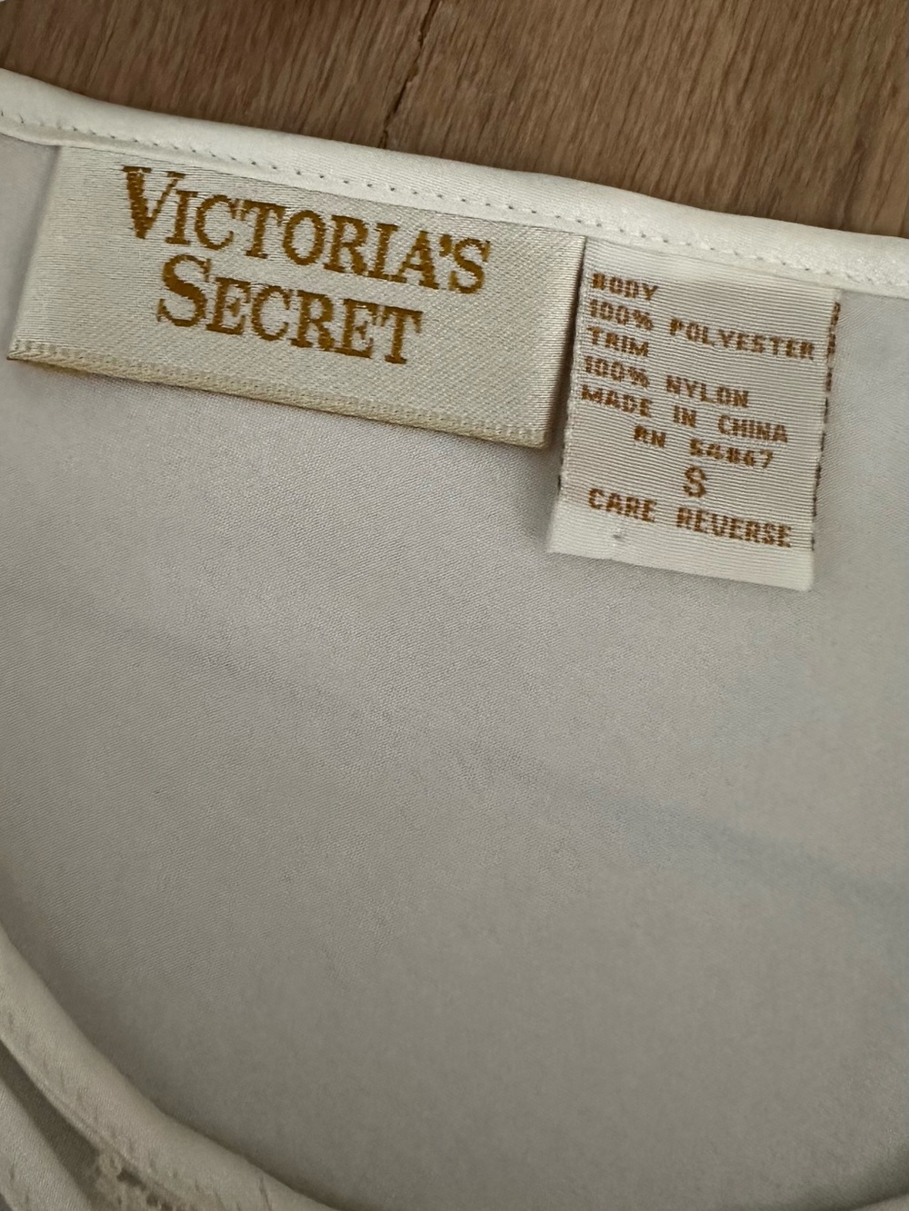 Vintage Victoria’s Secret GOLD label camisole - Picture 3 of 15